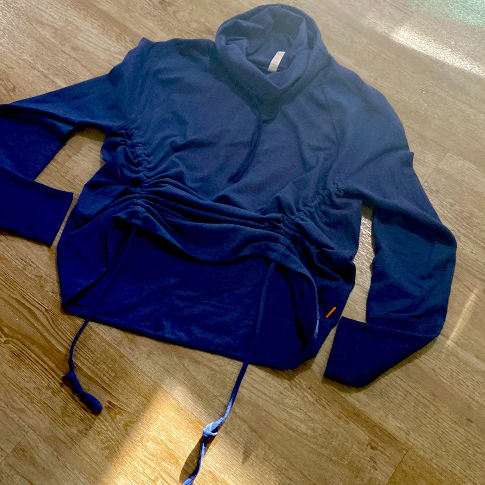 LUCY athletic top